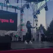 Maryana Ro Поет Свою Японскую Песню Cartier На Vk Fest 2018