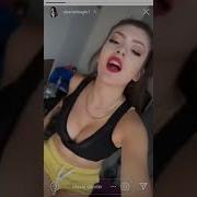 Simge Barankoğlu Twerk Yaptı Memelerim Biraz Açıldı Simge Barankoğlu